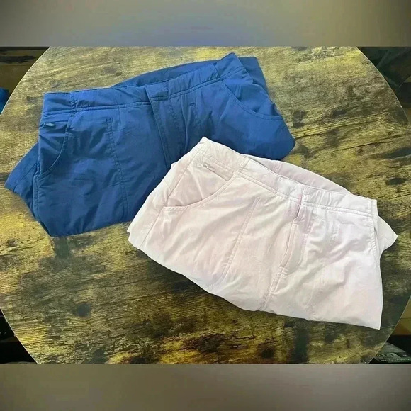 BUNDLE: 2- ARCTIX ladies skorts. Size: S/P. - Picture 2 of 15